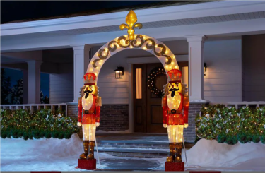 nutcrackers-outdoor